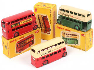 Lot 330 - DINKY TOYS (GB) (3)