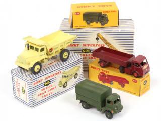 Lot 331 - DINKY TOYS (GB) (4)