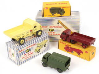 Lot 331 - DINKY TOYS (GB) (4)