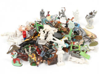Lot 37 - DIVERS (100)