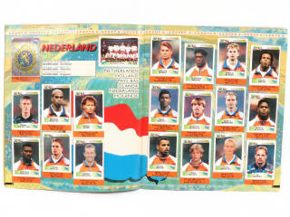 Lot 33 - PANINI (ITALIE) (1)