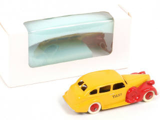 Lot 352 - CLUB DINKY FRANCE (1)
