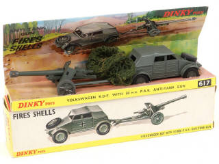 Lot 210 - DINKY TOYS (GB) (1)
