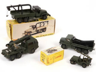 Lot 212 - DINKY TOYS (4)