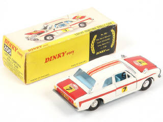 Lot 200 - DINKY TOYS (GB) (1)