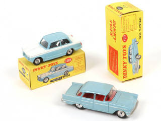 Lot 227 - DINKY TOYS (GB) (2)