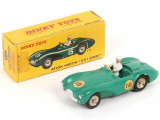 Lot 299 - DINKY TOYS (FRANCE) (1)