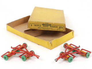 Lot 206 - DINKY TOYS (GB) (1)