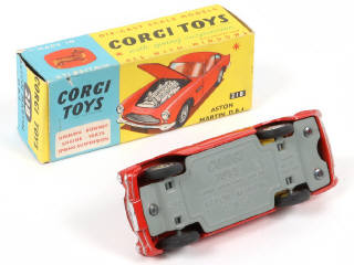 Lot 259 - CORGI TOYS (GB) (1)