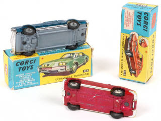 Lot 270 - CORGI TOYS (GB) (2)