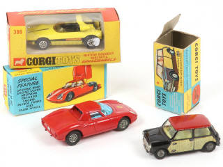 Lot 272 - CORGI TOYS (GB) (3)