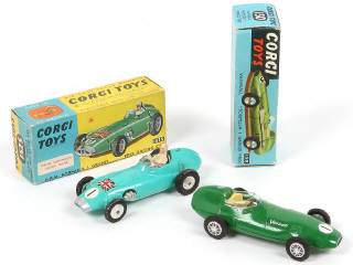 Lot 268 - CORGI TOYS (GB) (2)
