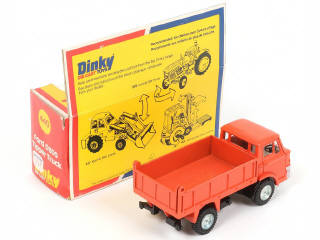 Lot 81 - DINKY TOYS (GB) (1)