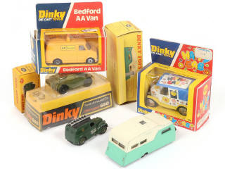 Lot 238 - DINKY TOYS (GB) (5)