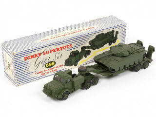 Lot 211 - DINKY TOYS (GB) (1)