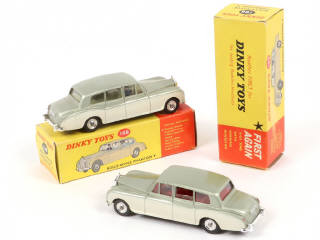 Lot 231 - DINKY TOYS (GB) (2)