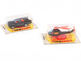 Lot 257 - CORGI JUNIORS (GB) (2)