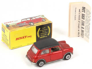 Lot 194 - DINKY TOYS (GB) (1)