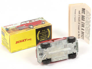 Lot 194 - DINKY TOYS (GB) (1)