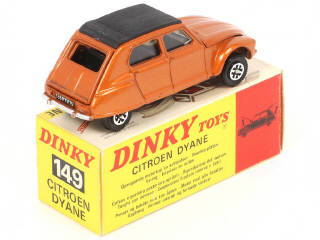 Lot 181 - DINKY TOYS (GB) (1)
