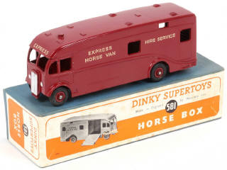 Lot 77 - DINKY TOYS (GB) (1)