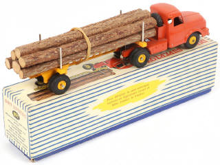 Lot 298 - DINKY TOYS (FRANCE) (1)