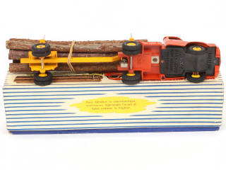 Lot 298 - DINKY TOYS (FRANCE) (1)
