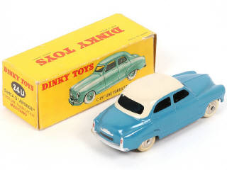 Lot 296 - DINKY TOYS (FRANCE) (1)