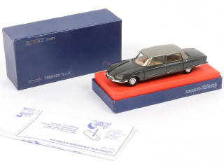 Lot 167 - DINKY TOYS (FRANCE) (1)