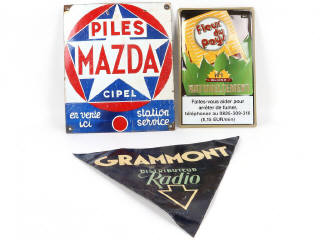 Lot 322 - DIVERS (3)