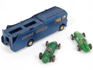 Lot 79 - CORGI TOYS (GB) (3)