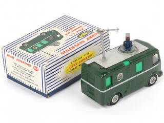 Lot 73 - DINKY TOYS (GB) (1)