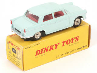 Lot 189 - DINKY TOYS (FRANCE) (1)