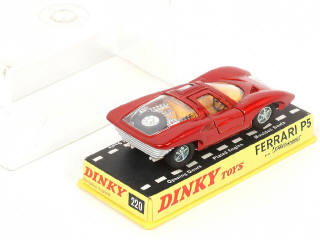 Lot 114 - DINKY TOYS (GB) (1)