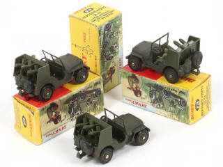 Lot 269 - DINKY TOYS (FRANCE) (3)