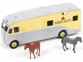 Lot 75 - DINKY TOYS (GB) (1)