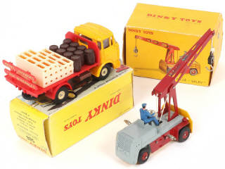 Lot 251 - DINKY TOYS (FRANCE) (2)