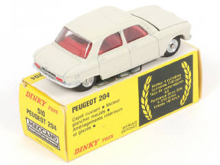 Lot 221 - DINKY TOYS (FRANCE) (1)