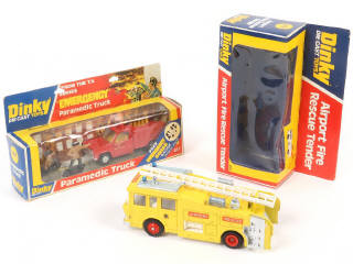 Lot 231 - DINKY TOYS (GB) (2)