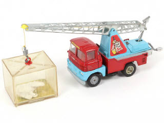 Lot 101 - CORGI TOYS (GB) (1)