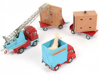 Lot 102 - CORGI TOYS (GB) (6)