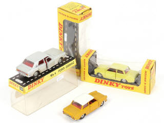 Lot 162 - DINKY TOYS (GB) (3)