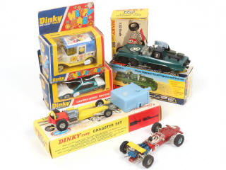 Lot 183 - DINKY TOYS (GB) (5)