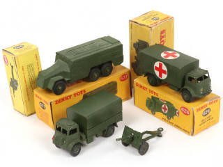 Lot 238 - DINKY TOYS (GB) (4)