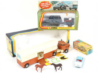 Lot 204 - CORGI TOYS (GB) (3)