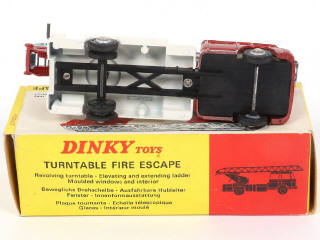 Lot 146 - DINKY TOYS (GB) (1)