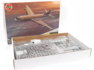 Lot 355 - DIVERS (3)