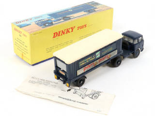 Lot 151 - DINKY TOYS (FRANCE) (1)