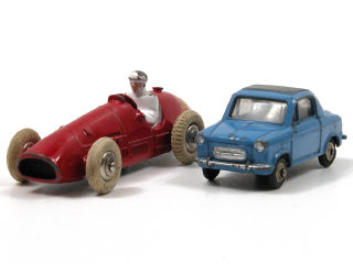 Lot 223 - DINKY TOYS (FRANCE) (2)