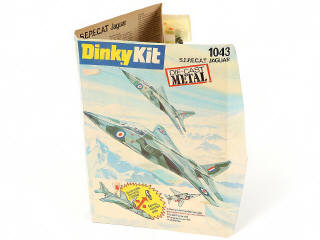 Lot 107 - DINKY TOYS (GB) (1)